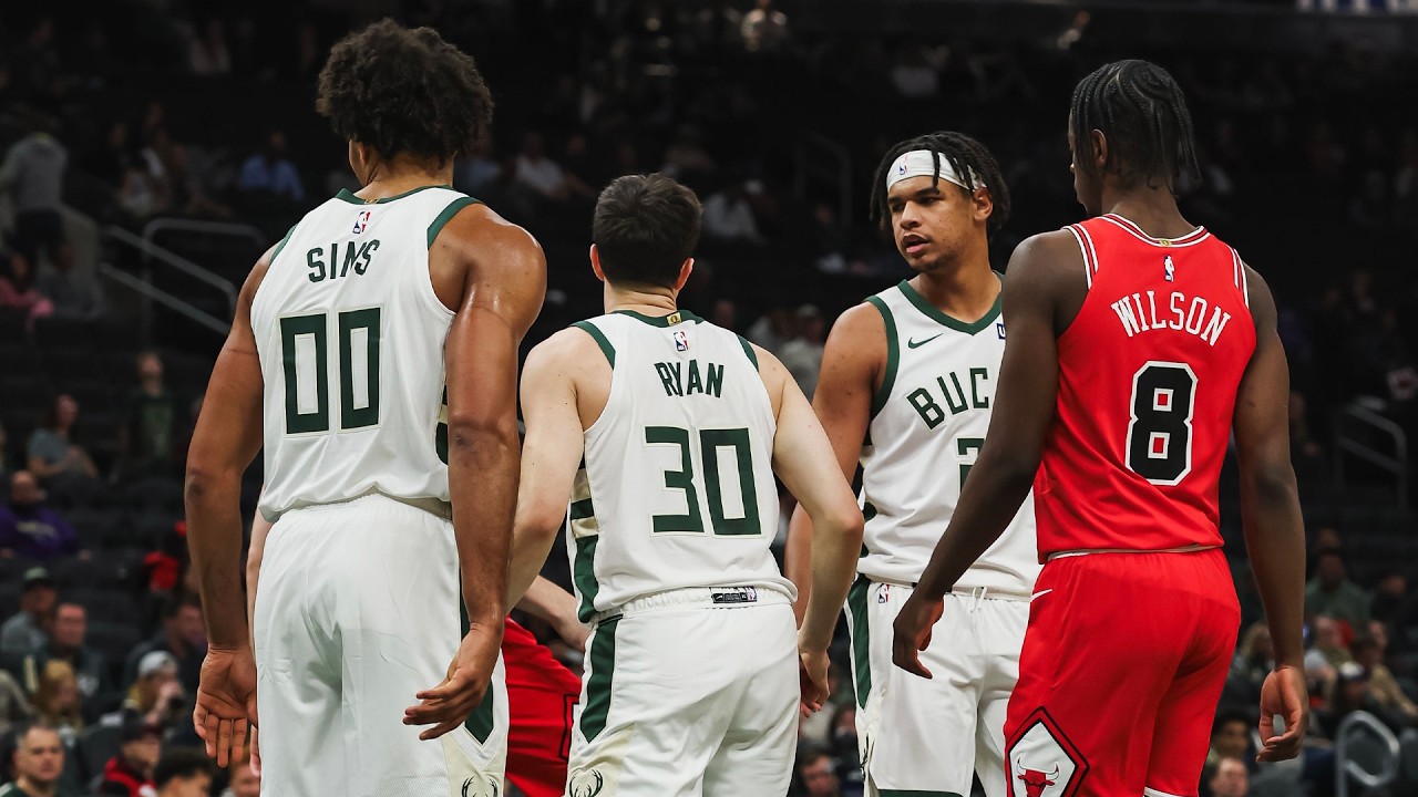 Highlights: Bucks 125 - Thunder 104 | 10.14.26 background