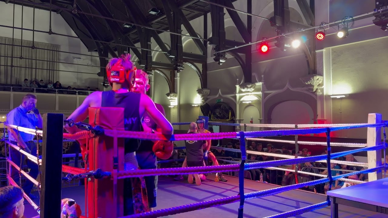 ADAM BROOM vs PRESTON HIRSTLE | AMATEUR BOXING BOUT | WAKEFIELD TRINITY HOME SHOW background
