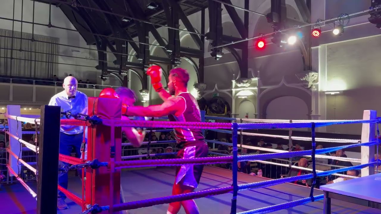 HAKID AHMED vs SAHIB KHAN | AMATEUR BOXING BOUT | WAKEFIELD TRINITY HOME SHOW background