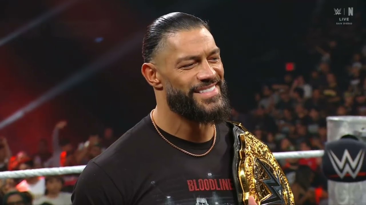 WWE RAW ROMAN REIGNS ENTRANCE 10/19/26