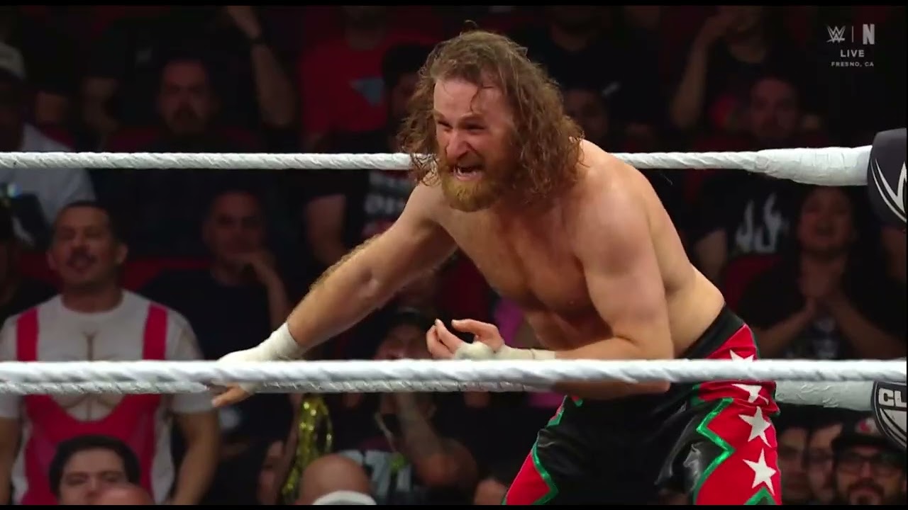 Sami Zayn and Je'Von Evans Face Off - WWE RAW | Oct. 26, 2026
