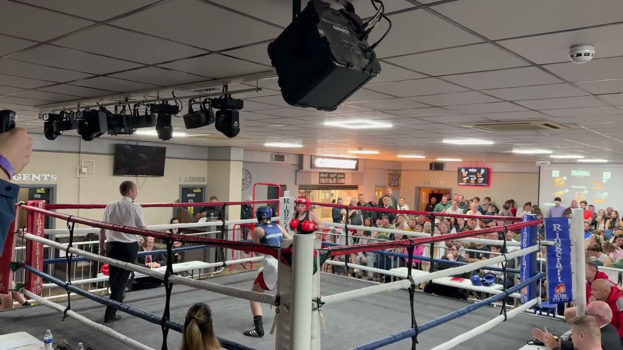 GRACE WILSON vs MERCEDES CARPENDALE | SKILLS BOUT | FREEDOM BOXING CLUB FIGHT NIGHT