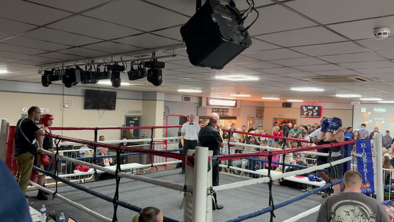 TOMMY RICHARDS-AUSTIN vs TERRANCE GASKIN | SKILLS BOUT | FREEDOM BOXING CLUB FIGHT NIGHT