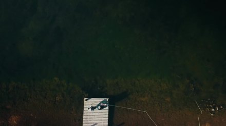 Trailer thumbnail