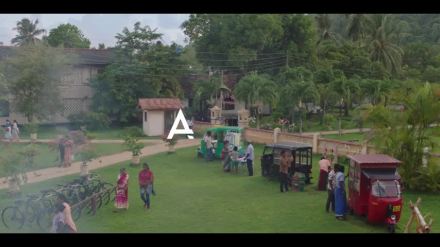 Trailer thumbnail