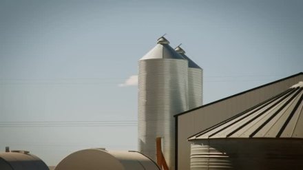 Trailer thumbnail