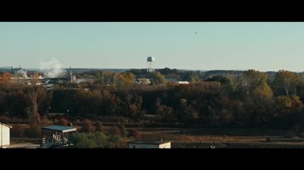 Trailer thumbnail