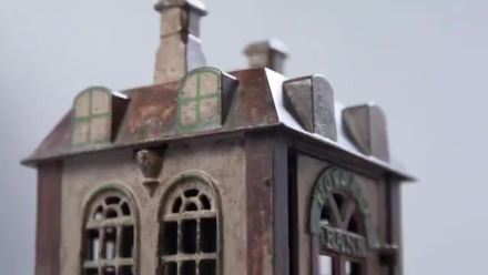 Trailer thumbnail