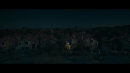 Trailer thumbnail