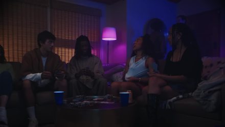 Trailer thumbnail